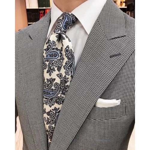 30942 by Gao Wu Collection